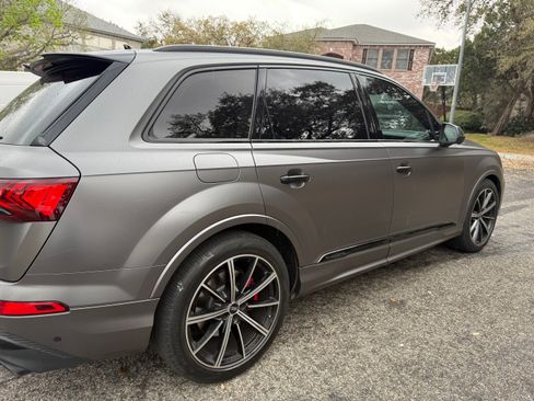 Used 2022 Audi SQ7 Prestige image 10