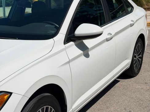 Used 2020 Volkswagen Jetta SE FWD image 4