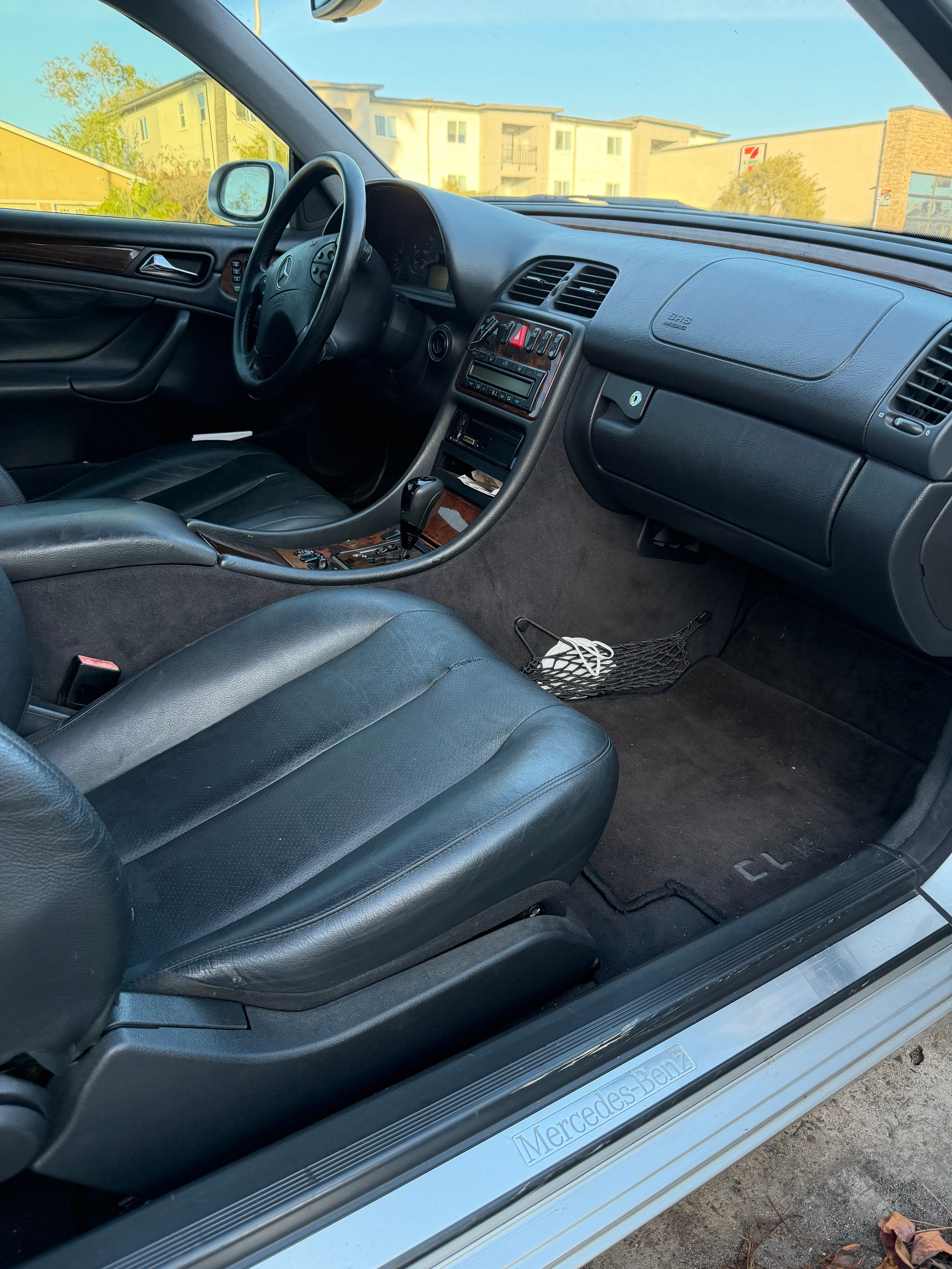 Used 2002 Mercedes-Benz CLK 320 Coupe image 12