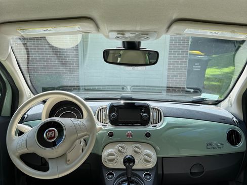 Used 2017 FIAT 500 Pop FWD image 8
