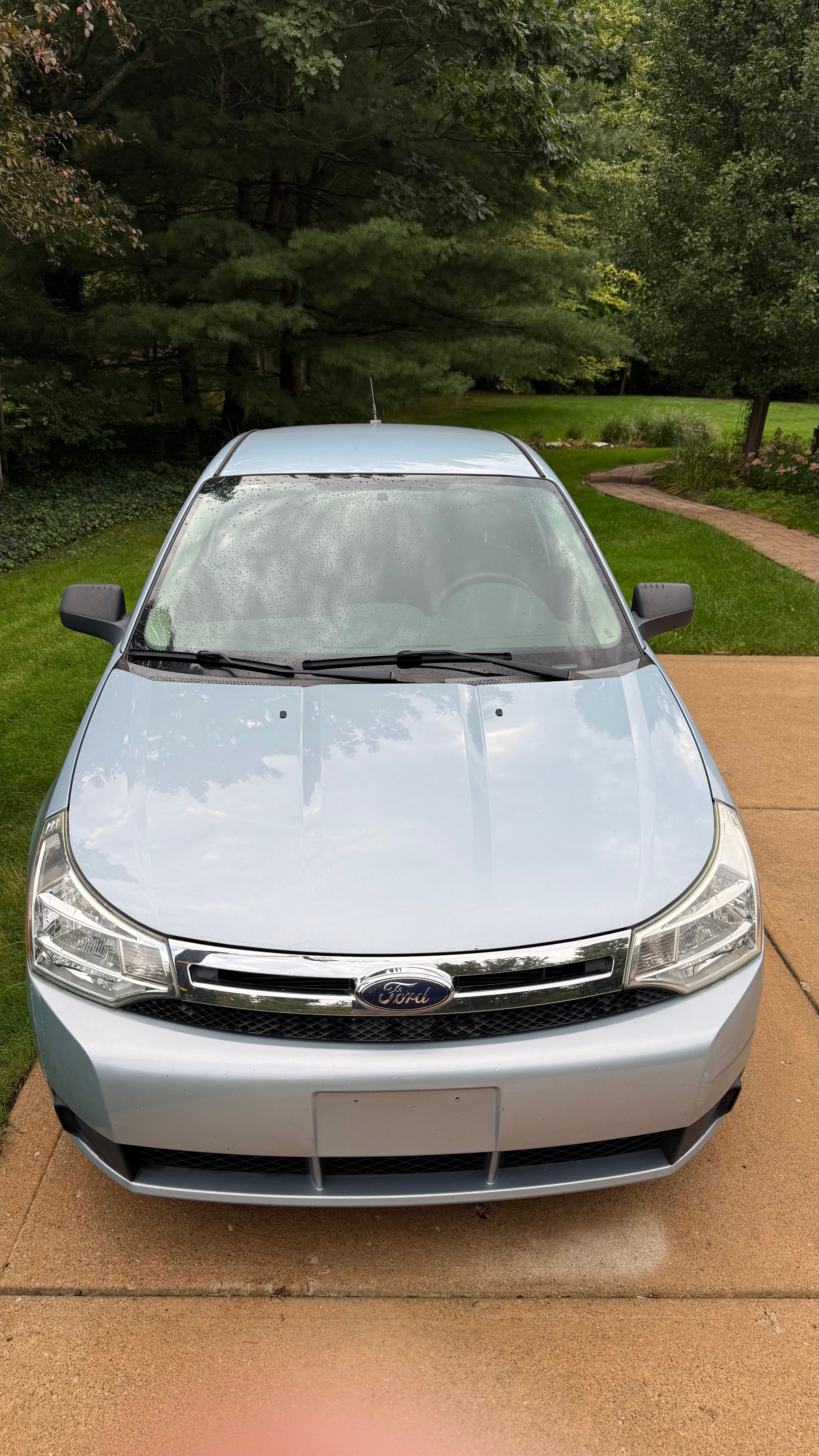 Used 2008 Ford Focus SE FWD image 1