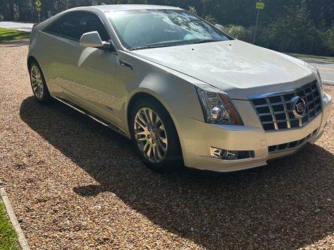 Used 2014 Cadillac CTS Performance image 4