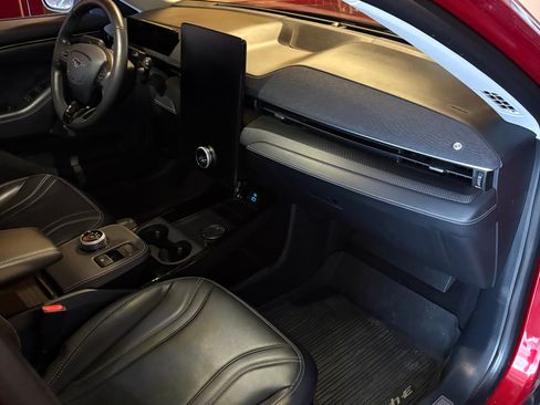 Used 2021 Ford Mustang Mach-E Premium AWD/4WD image 20
