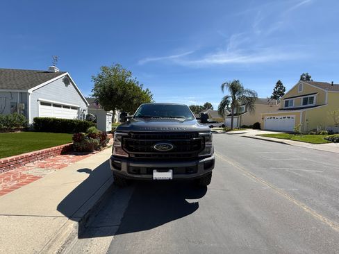 Used 2022 Ford F250 Lariat w/ Tremor Off-Road Package image 10