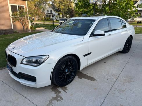 Used 2015 BMW 740Li xDrive AWD/4WD image 5