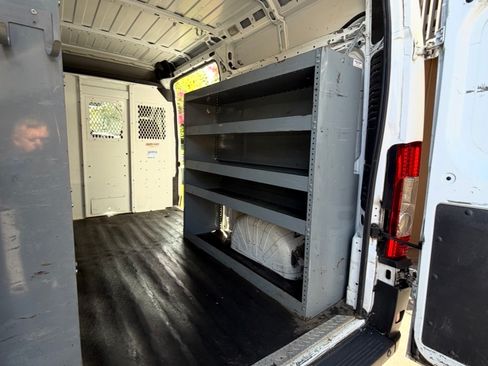 Used 2018 RAM ProMaster 1500 FWD image 2