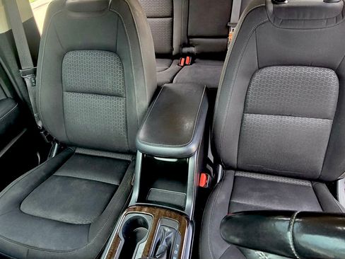 Used 2021 GMC Canyon Elevation RWD image 9
