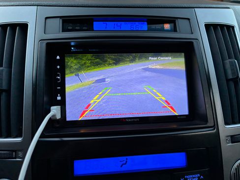 Used 2012 Hyundai Veracruz Limited w/ Navigation Pkg image 16