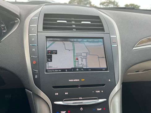 Used 2016 Lincoln MKZ w/ Equipment Group 300A Reserve image 16