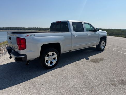 Used 2016 Chevrolet Silverado 1500 LTZ Z71 w/ LTZ Plus Package AWD/4WD image 4