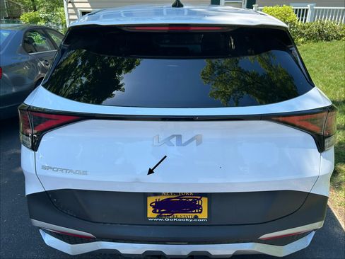 Used 2023 Kia Sportage EX FWD image 12