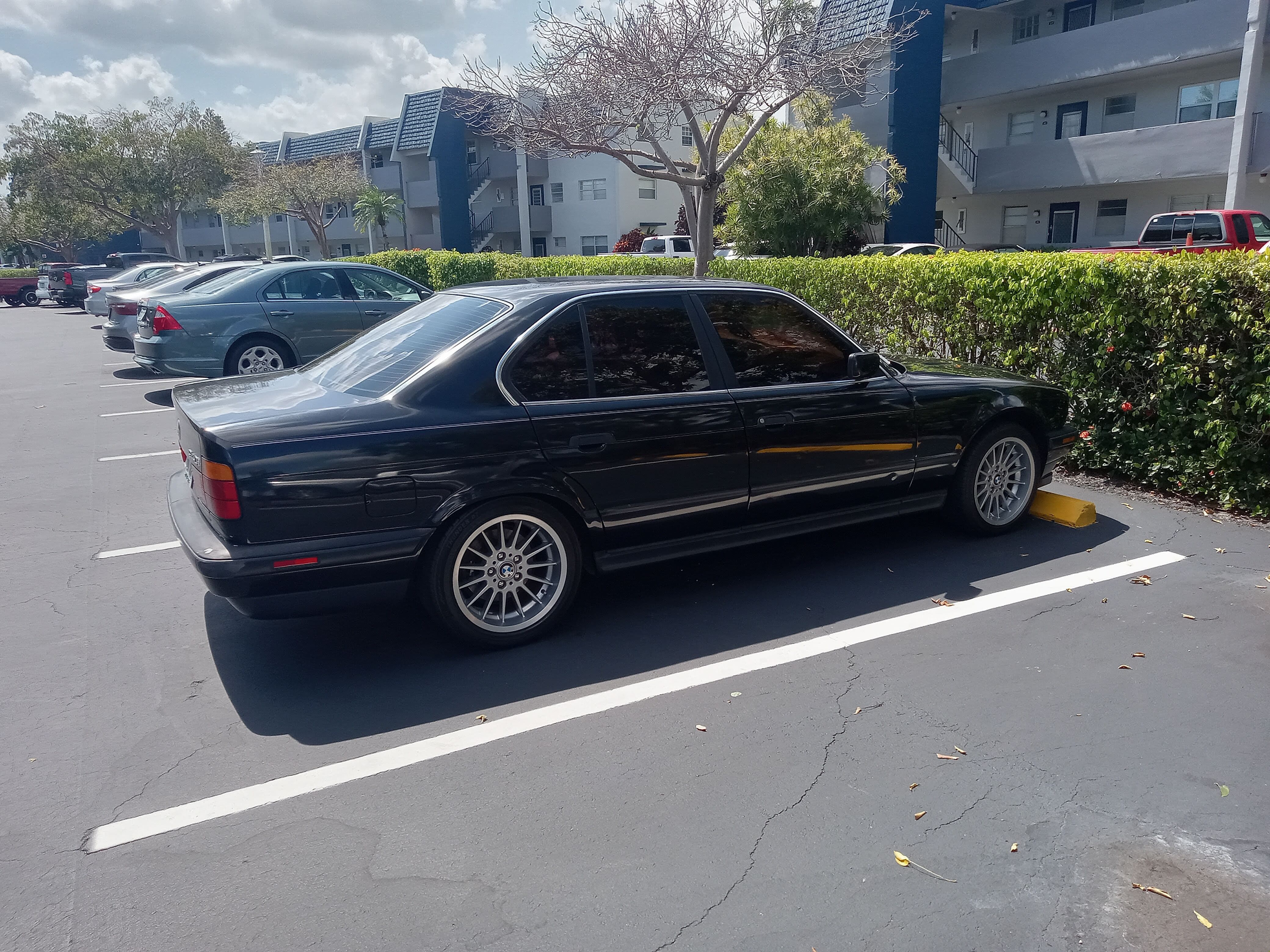 Used 1994 BMW 540i Sedan RWD image 2