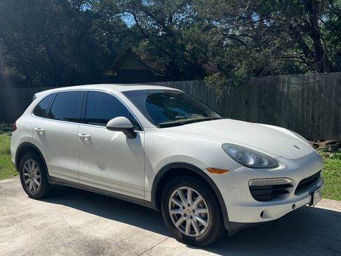 Used 2011 Porsche Cayenne S AWD/4WD image 11
