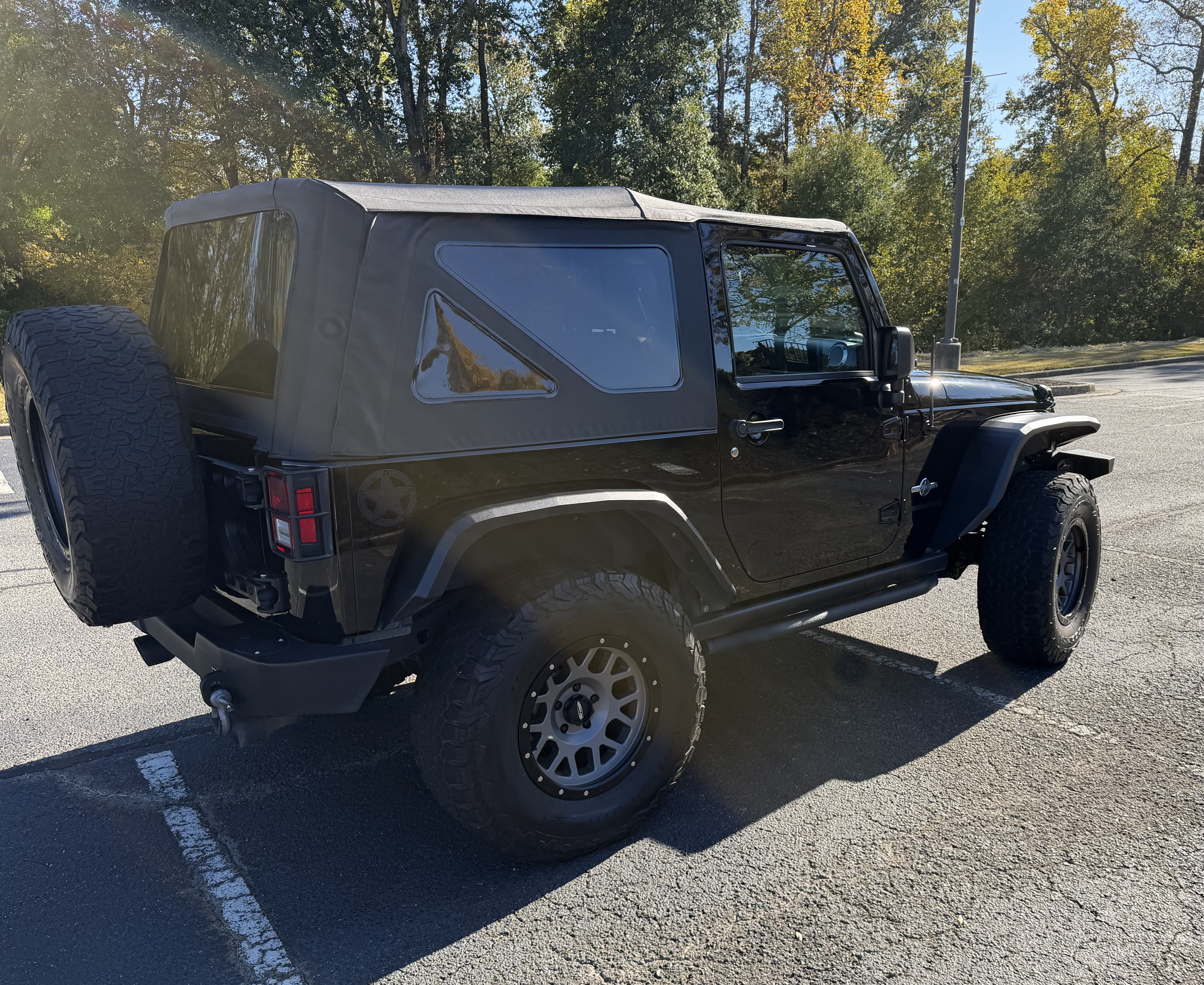 Used 2015 Jeep Wrangler Sport AWD/4WD image 9