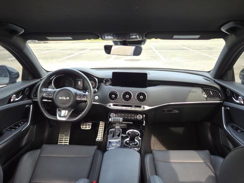 Used 2023 Kia Stinger GT-Line RWD image 13
