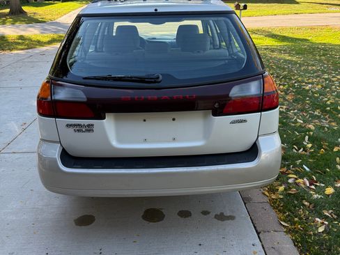 Used 2004 Subaru Outback H6 35th Anniversary Edition image 6