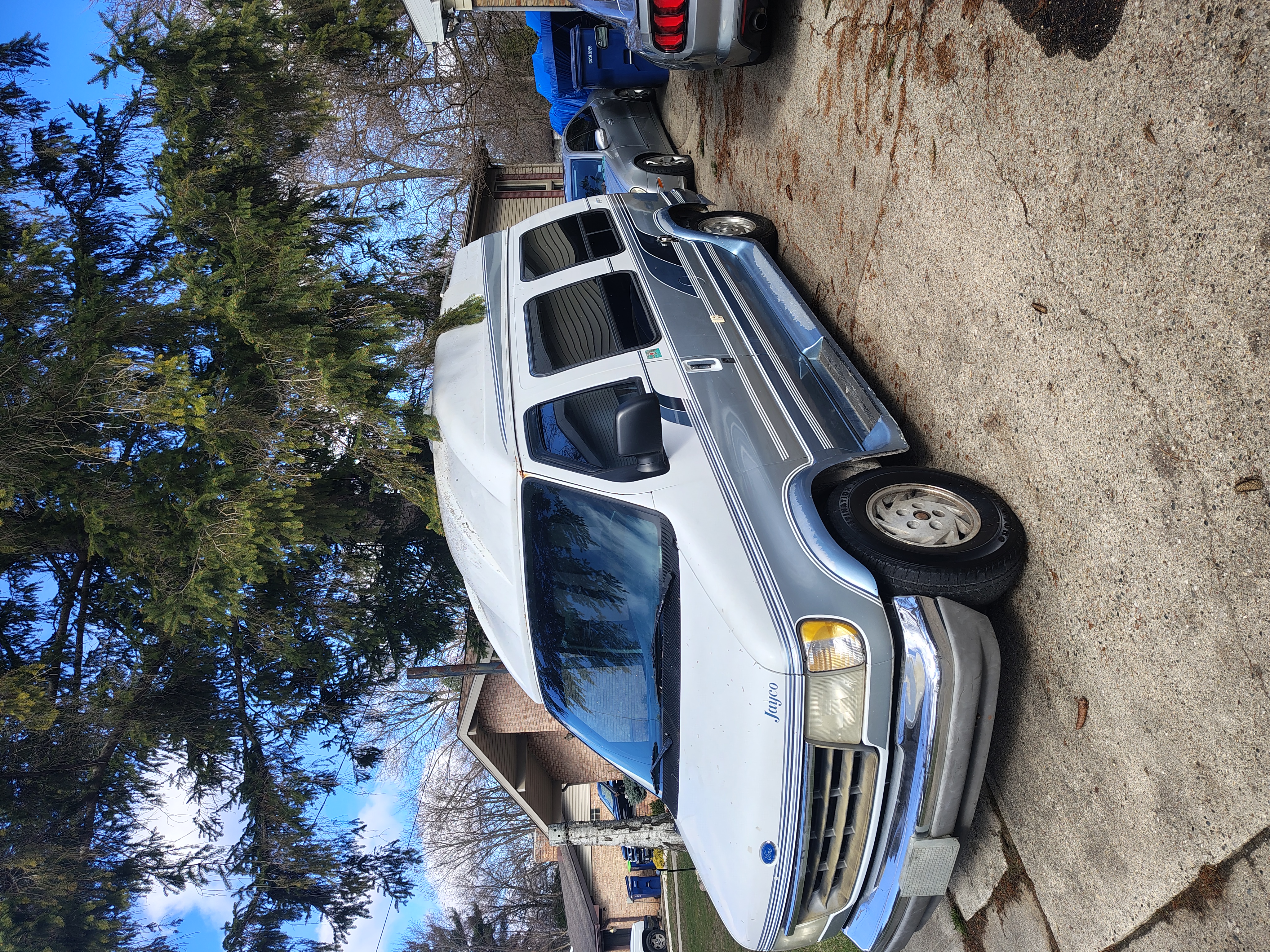 Used 1994 Ford E-150 and Econoline 150 RWD image 1