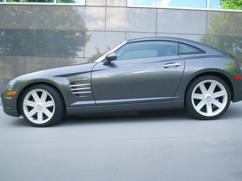 Used 2004 Chrysler Crossfire Coupe RWD image 10