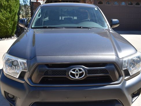 Used 2014 Toyota Tacoma 4x4 Regular Cab image 5