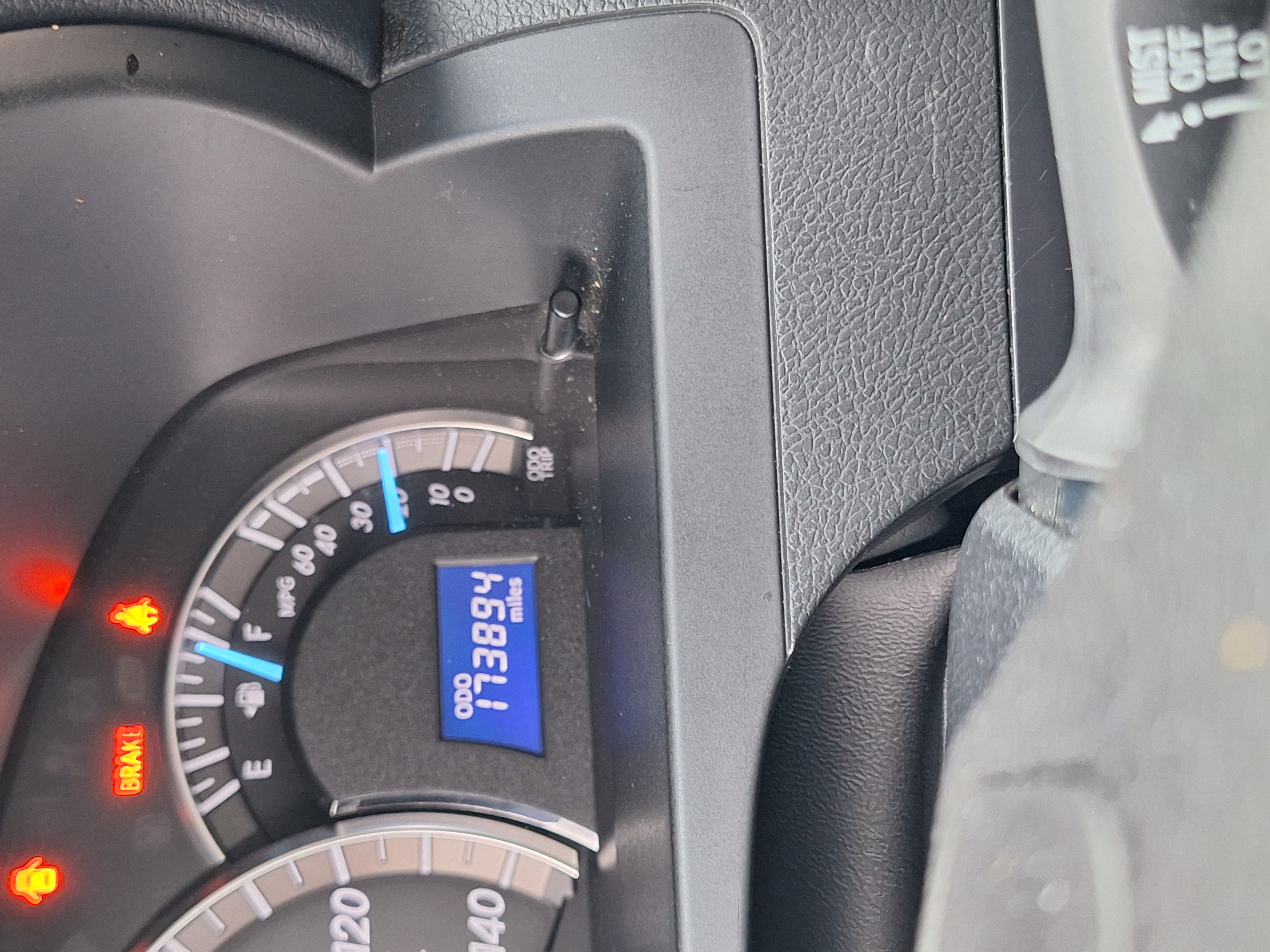 Used 2013 Toyota Camry SE FWD image 10