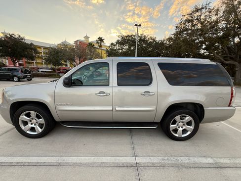 Used 2007 GMC Yukon XL Denali image 5