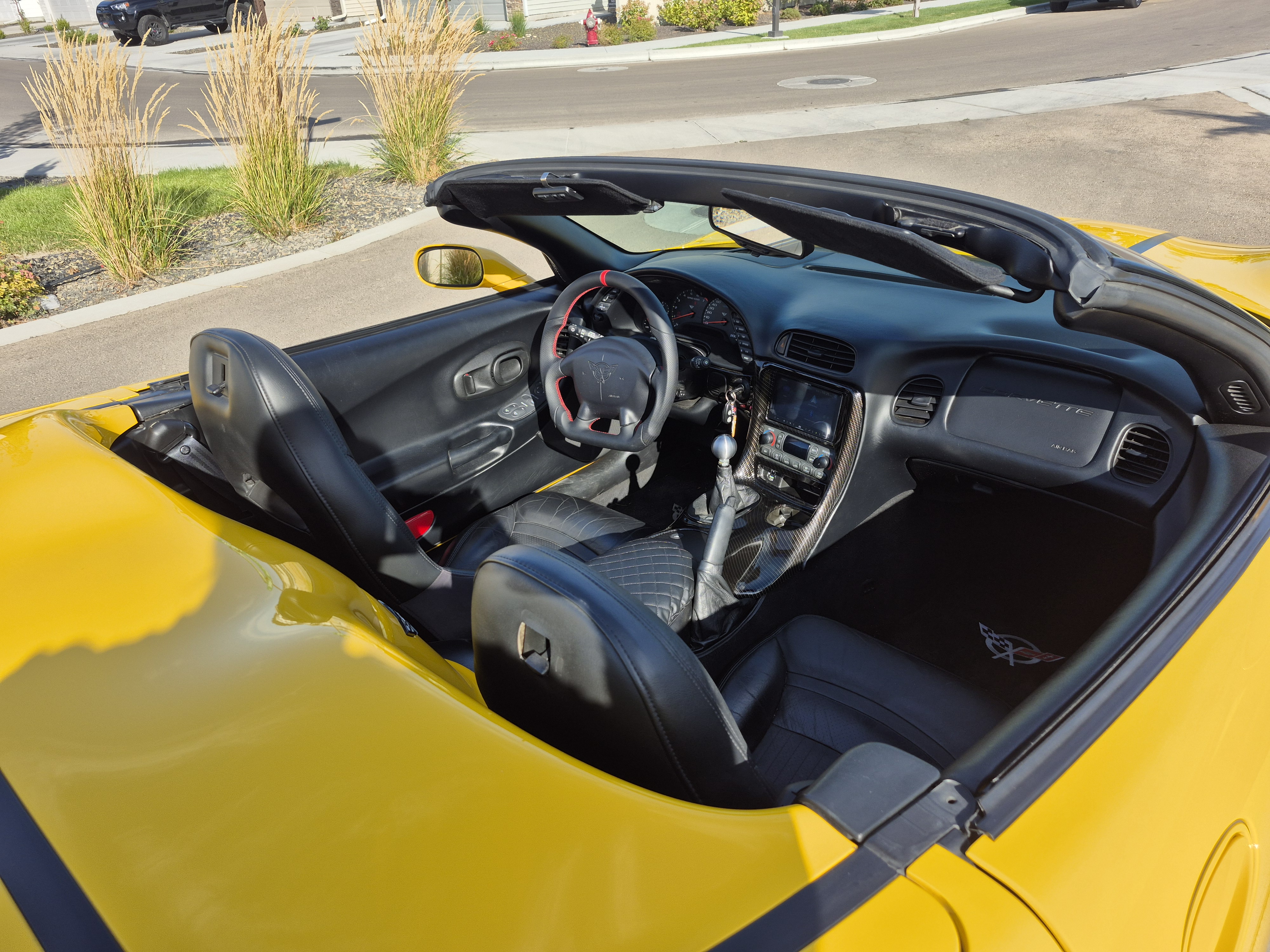 Used 2000 Chevrolet Corvette Convertible w/ Memory Pkg RWD image 13