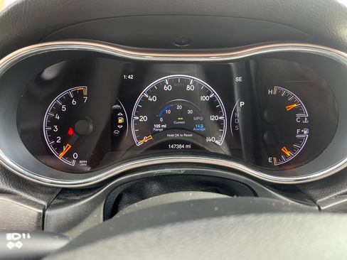 Used 2014 Jeep Grand Cherokee Limited image 10