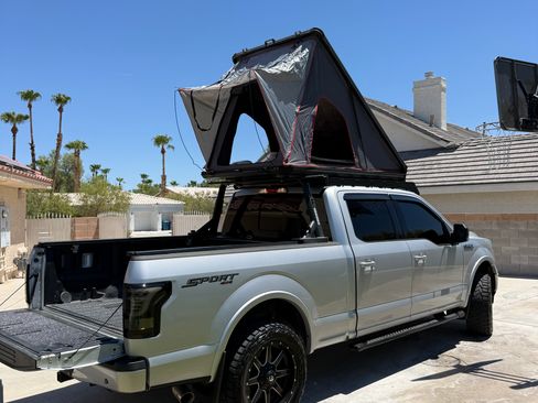 Used 2018 Ford F150 XLT w/ Equipment Group 302A Luxury AWD/4WD image 13
