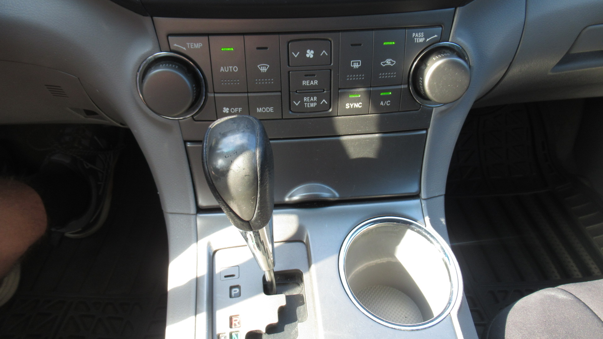 Used 2008 Toyota Highlander Sport FWD image 16
