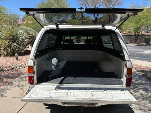 Used 2000 Toyota Tacoma 4x4 Xtracab V6 image 11