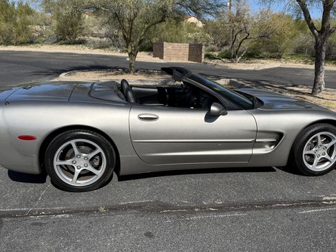 Used 2000 Chevrolet Corvette Convertible w/ Memory Pkg image 5