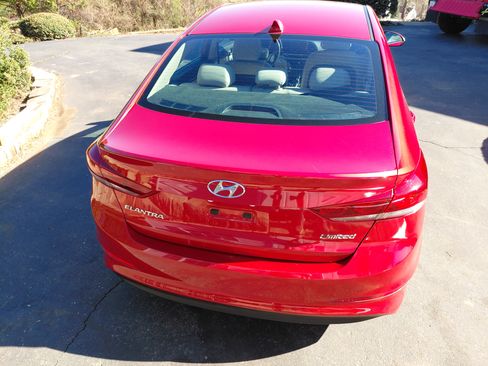 Used 2018 Hyundai Elantra Limited FWD image 8