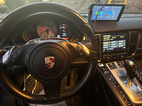 Used 2014 Porsche Panamera 4S image 26