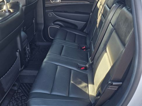 Used 2014 Jeep Grand Cherokee Summit image 12