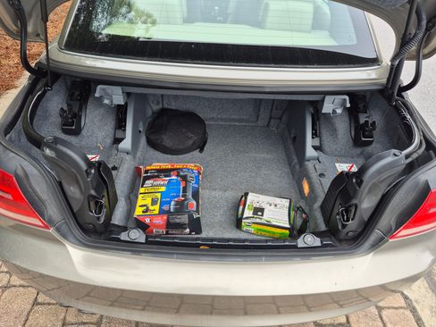 Used 2008 BMW 328i Convertible image 9