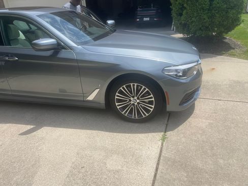 Used 2018 BMW 530e xDrive AWD/4WD image 14