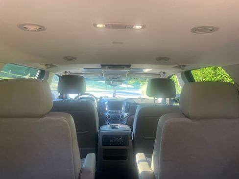 Used 2020 Chevrolet Tahoe Premier AWD/4WD image 15