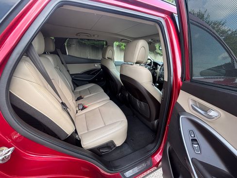 Used 2018 Hyundai Santa Fe Sport w/ 2.4L Tech Package 04 AWD/4WD image 21