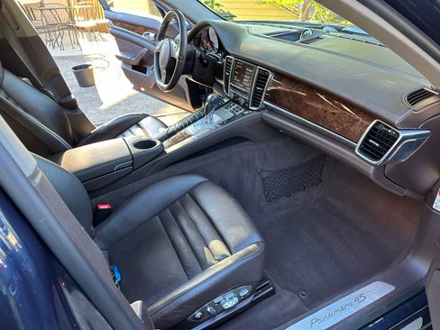 Used 2010 Porsche Panamera 4S image 22