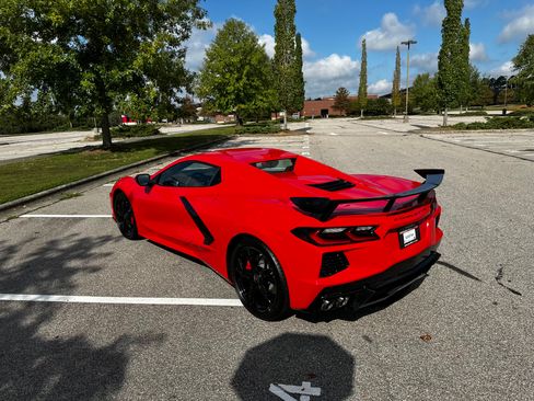 Used 2021 Chevrolet Corvette Stingray Premium Conv w/ Z51 Performance Package image 2