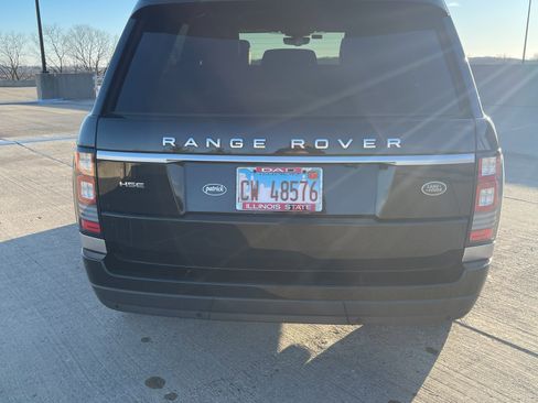 Used 2017 Land Rover Range Rover HSE image 5