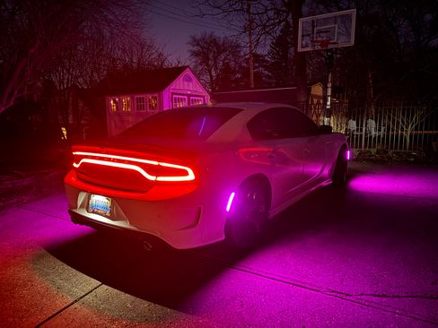 Used 2018 Dodge Charger SXT Plus RWD image 12