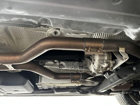 Used 2013 Porsche Cayenne Turbo w/ Sportdesign Pkg w/Side Skirts image 27