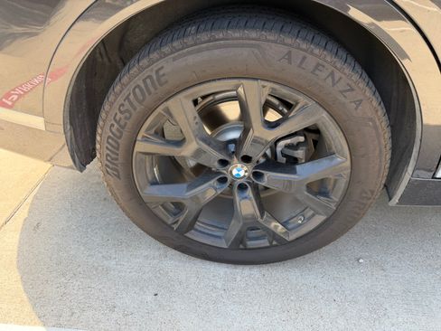 Used 2019 BMW X7 xDrive40i w/ Premium Package AWD/4WD image 19
