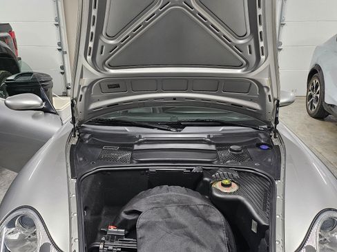 Used 2002 Porsche 911 Cabriolet image 31