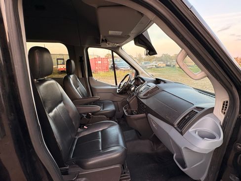 Used 2015 Ford Transit 350 XL image 6