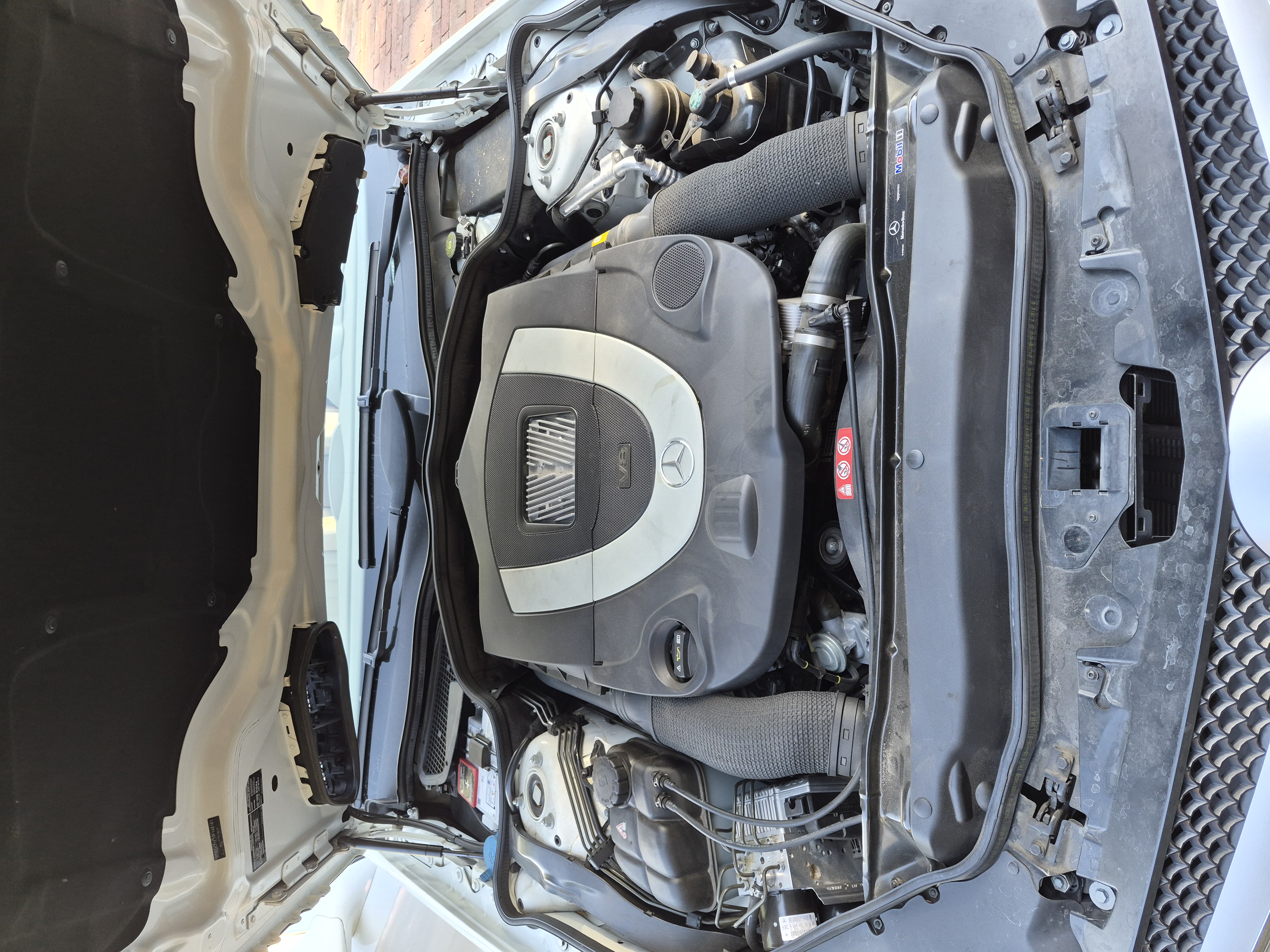 Used 2009 Mercedes-Benz SL 550 image 11