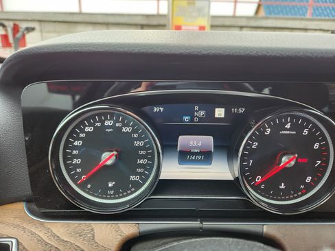 Used 2017 Mercedes-Benz E 400 4MATIC Wagon image 14