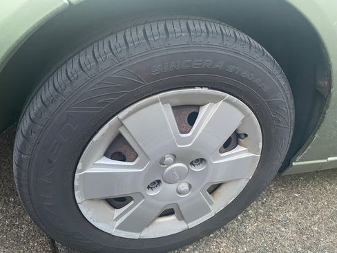 Used 2007 Ford Focus SE image 10