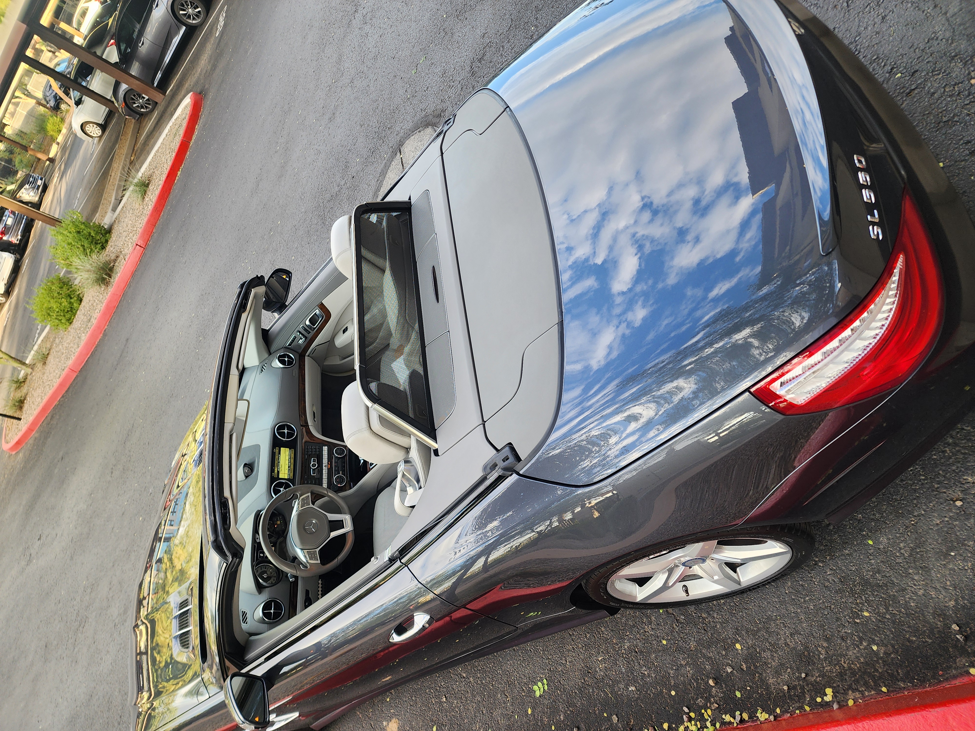 Used 2013 Mercedes-Benz SL 550 image 10
